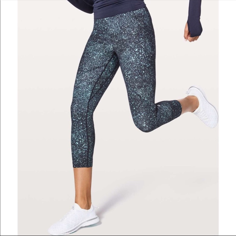 Lululemon Lead the Pack Crop 23” Mineralize Multi Black Blue Leggings Size 4